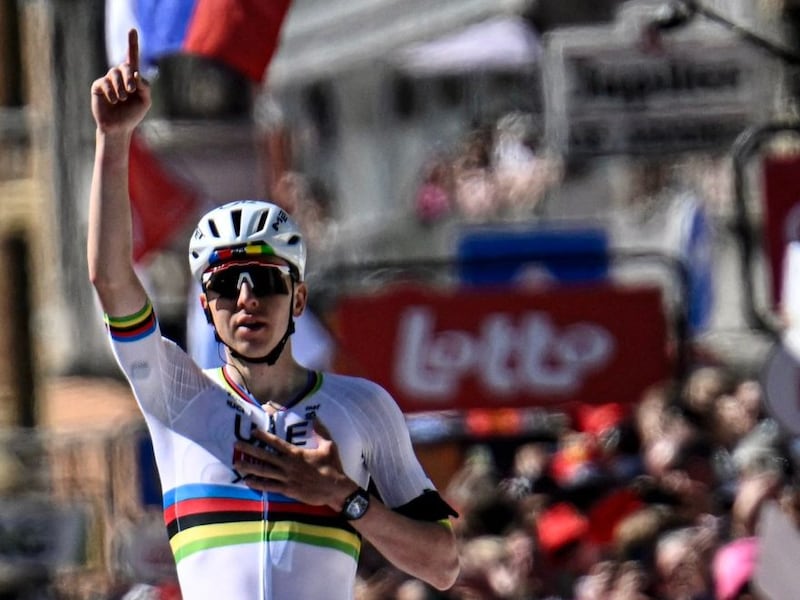 Pogacar ganó la Lieja-Bastoña-Lieja con dedicatoria a Cristian Muñoz