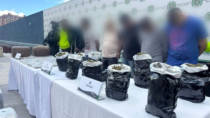 Policía frustra distribución de dos toneladas de marihuana en Bosa: seis capturados