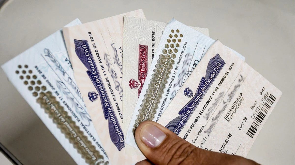 Certificados electorales emitidos por la Registraduría.