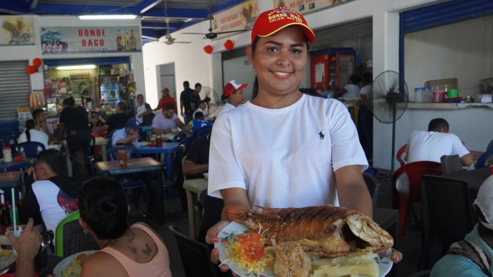 Al servicio área multipropósito de El Cabrito en gastronomía en Barranquilla.