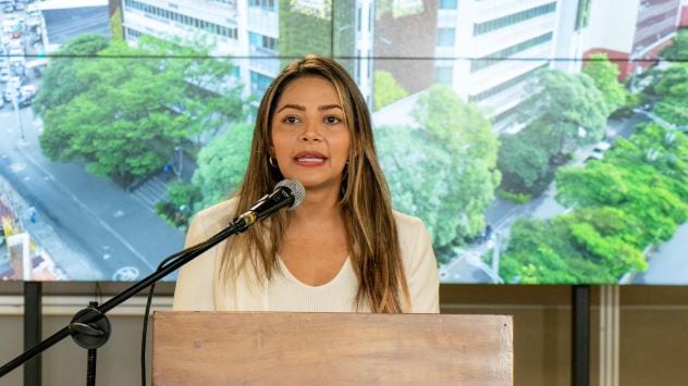 Paula Palacio, directora Área Metropolitana, denuncia irregularidades