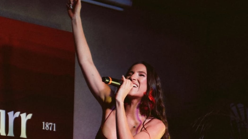 Foto de Aria Vega, la artista que se proyecta para la temporada carnavalera en Barranquilla.