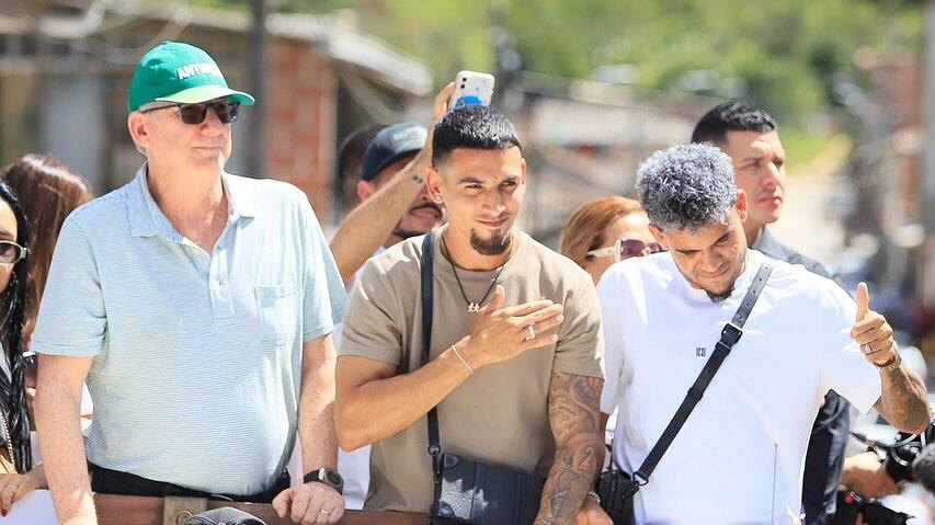 Luis Díaz y Daniel Muñoz se juntaron en un picadito y le pintaron la cara a todos con un golazo de ensueño.