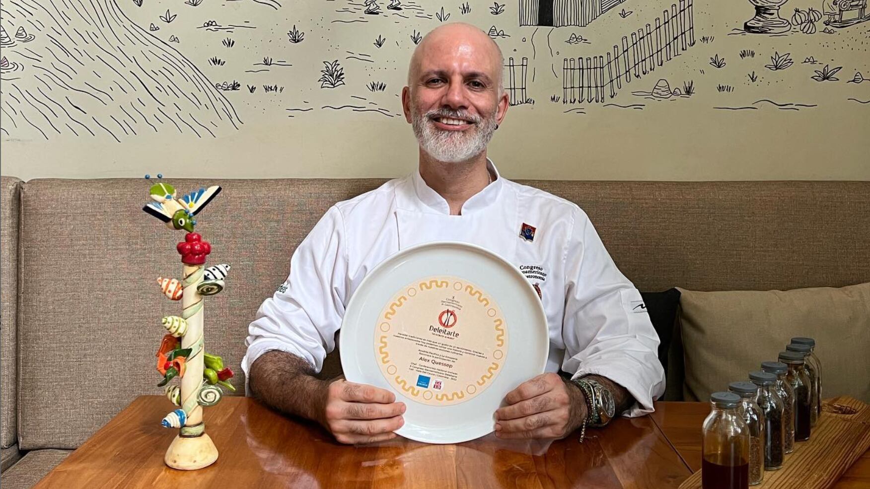 Instagram: @alexquessep