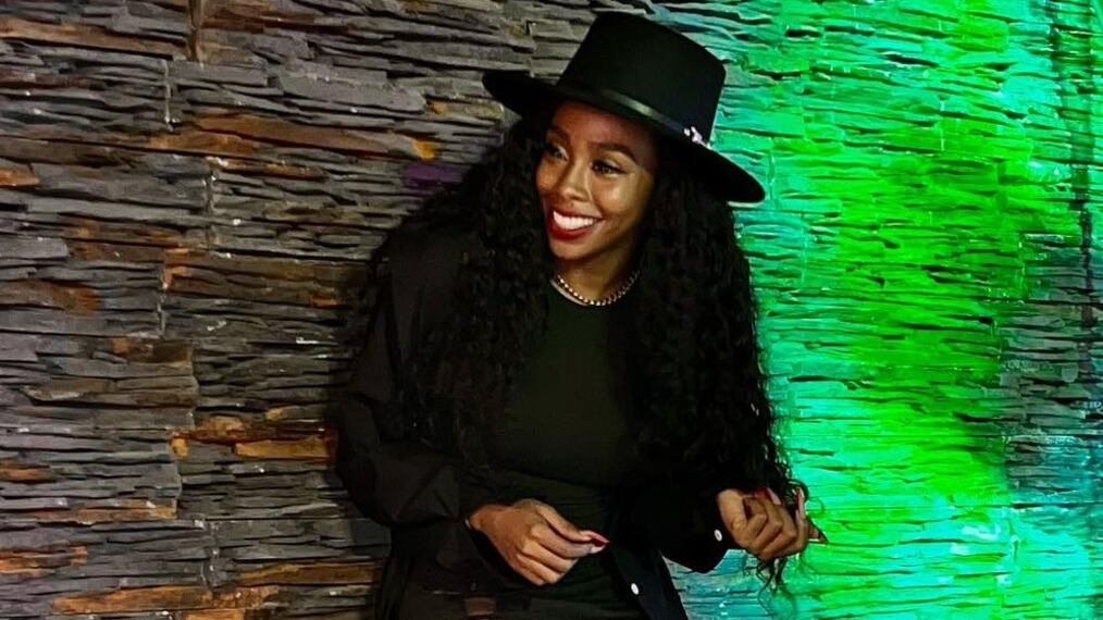 La creadora de contenido Karen Sevillano se hizo una infinidad de preguntas con respecto a una supuesta infidelidad de su pareja.