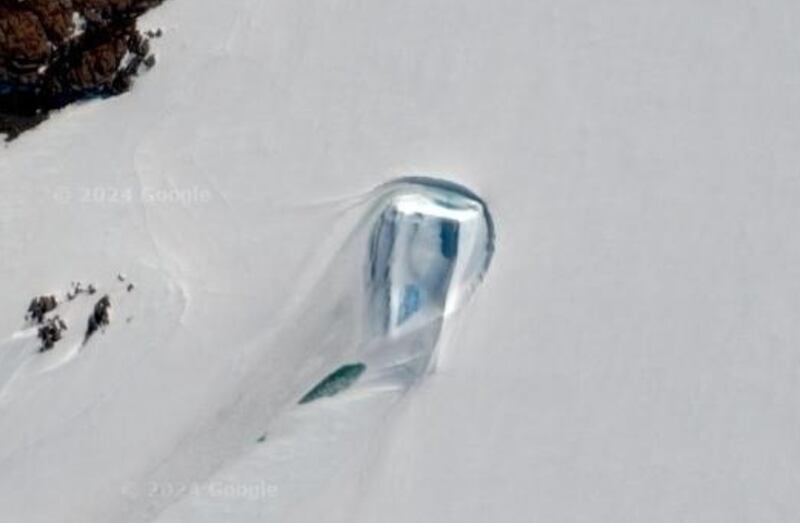 Puerta en la Antártica/Google Maps