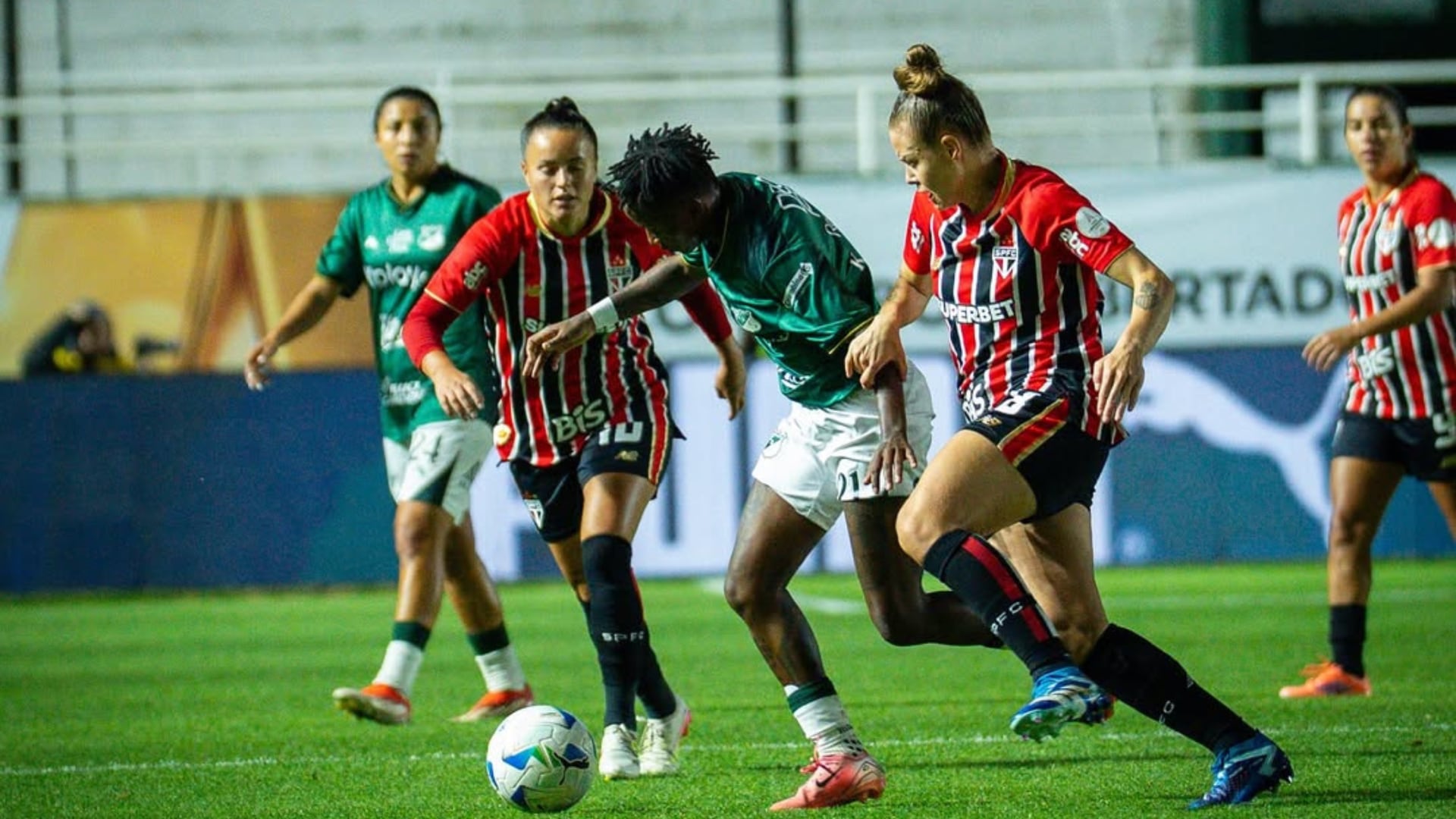 Futbolista del Cali denunció amenazas tras errar el penal en la final de la Copa Libertadores Femenina