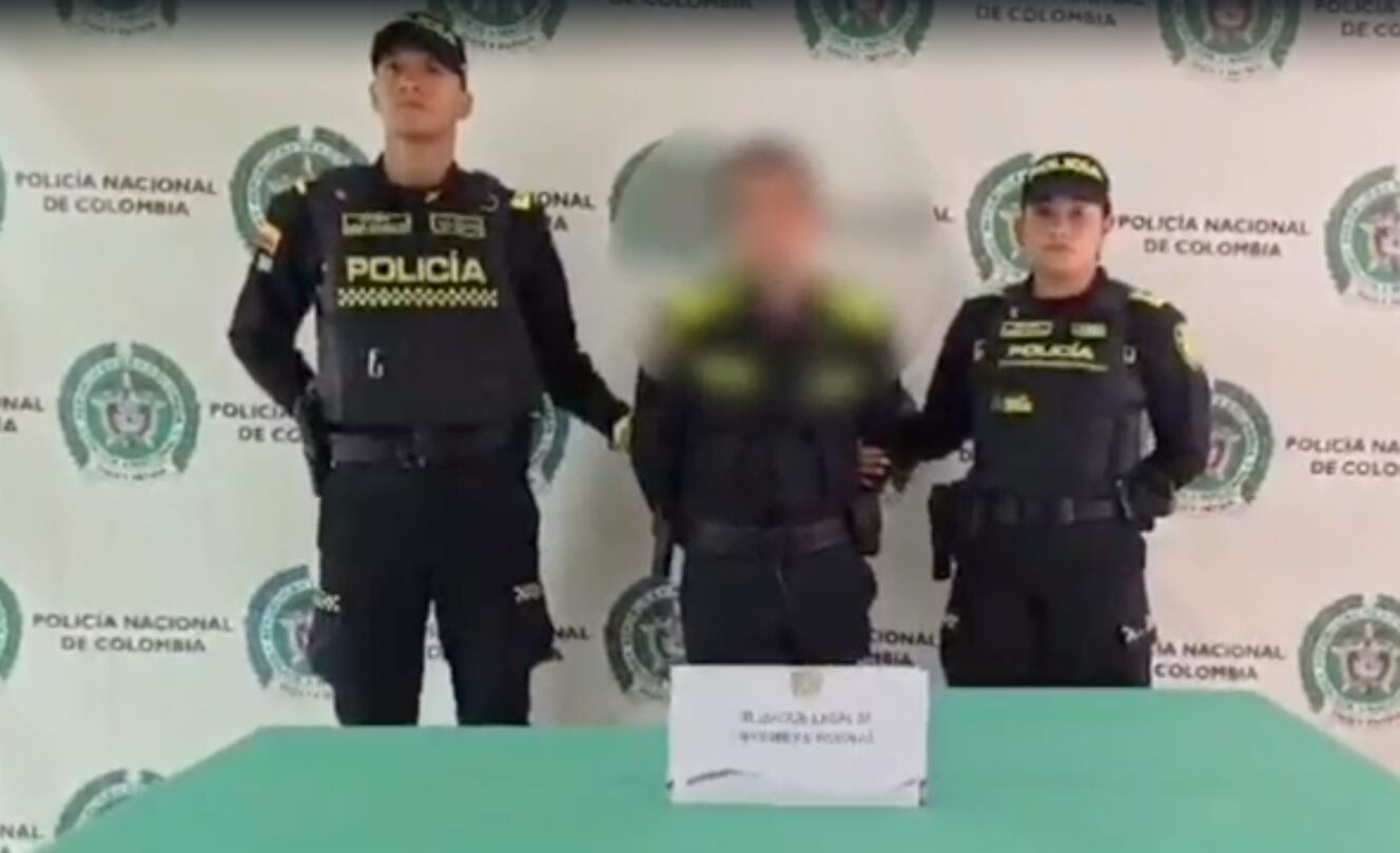 Falso policía que montó un puesto de control para pedir dinero en Kennedy resultó descubierto