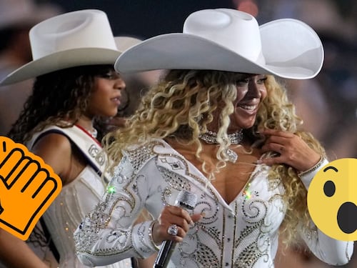 Beyoncé sorprende con un espectáculo histórico en el medio tiempo navideño de la NFL