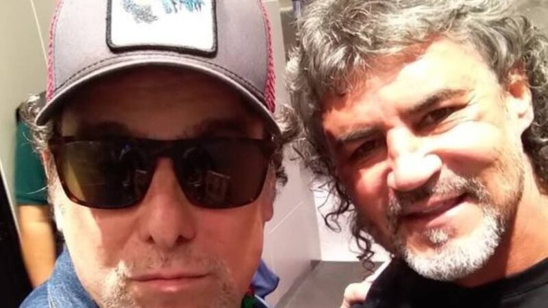 “Nos reconocimos”, Leonel Álvarez contó la historia de su foto con Andrés Calamaro