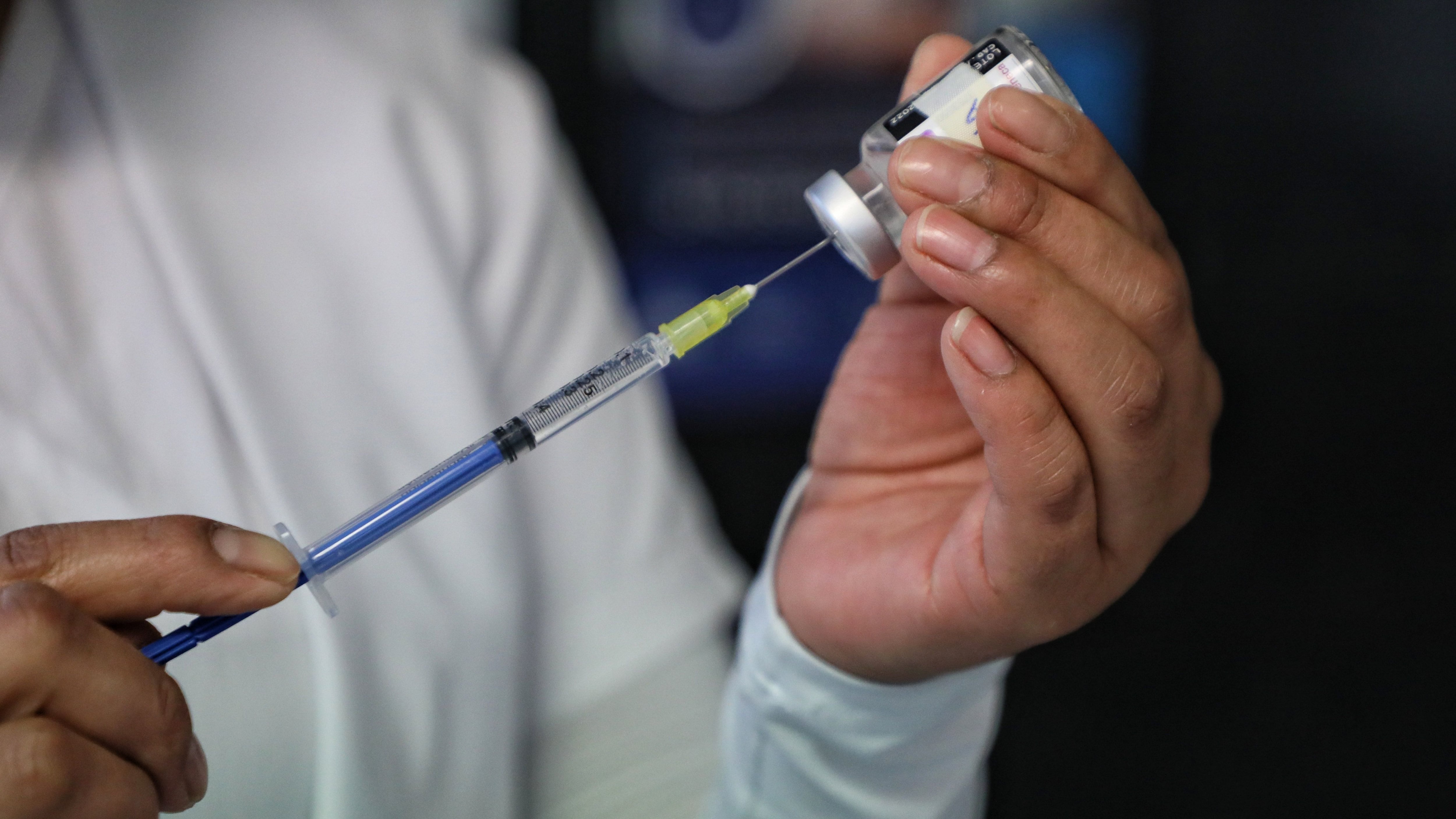 CIUDAD DE MÉXICO, 04ENERO2021.- Personal médico recibió la vacuna de refuerzo contra el Covid-19 en el Hospital General de la Vill.a
FOTO: GOBIERNO DE LA CIUDAD DE MÉXICO/CUARTOSCURO.COM