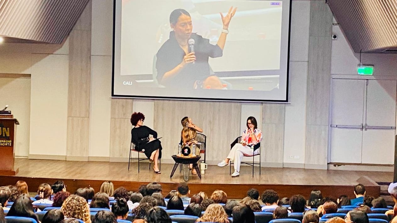 Foto Moda, identidad y memoria: Alitza García, Andrea Cancino y Laura Echavarría analizan el futuro del sector en IXEL MODA Barranquilla.