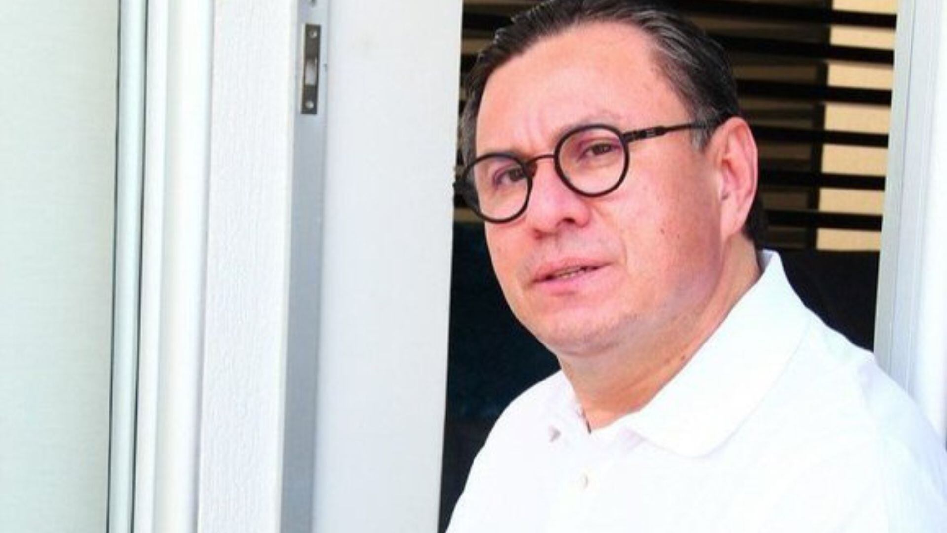 El escritor y empresario huilense Fernando Bermúdez se quitó la vida en plena audiencia.