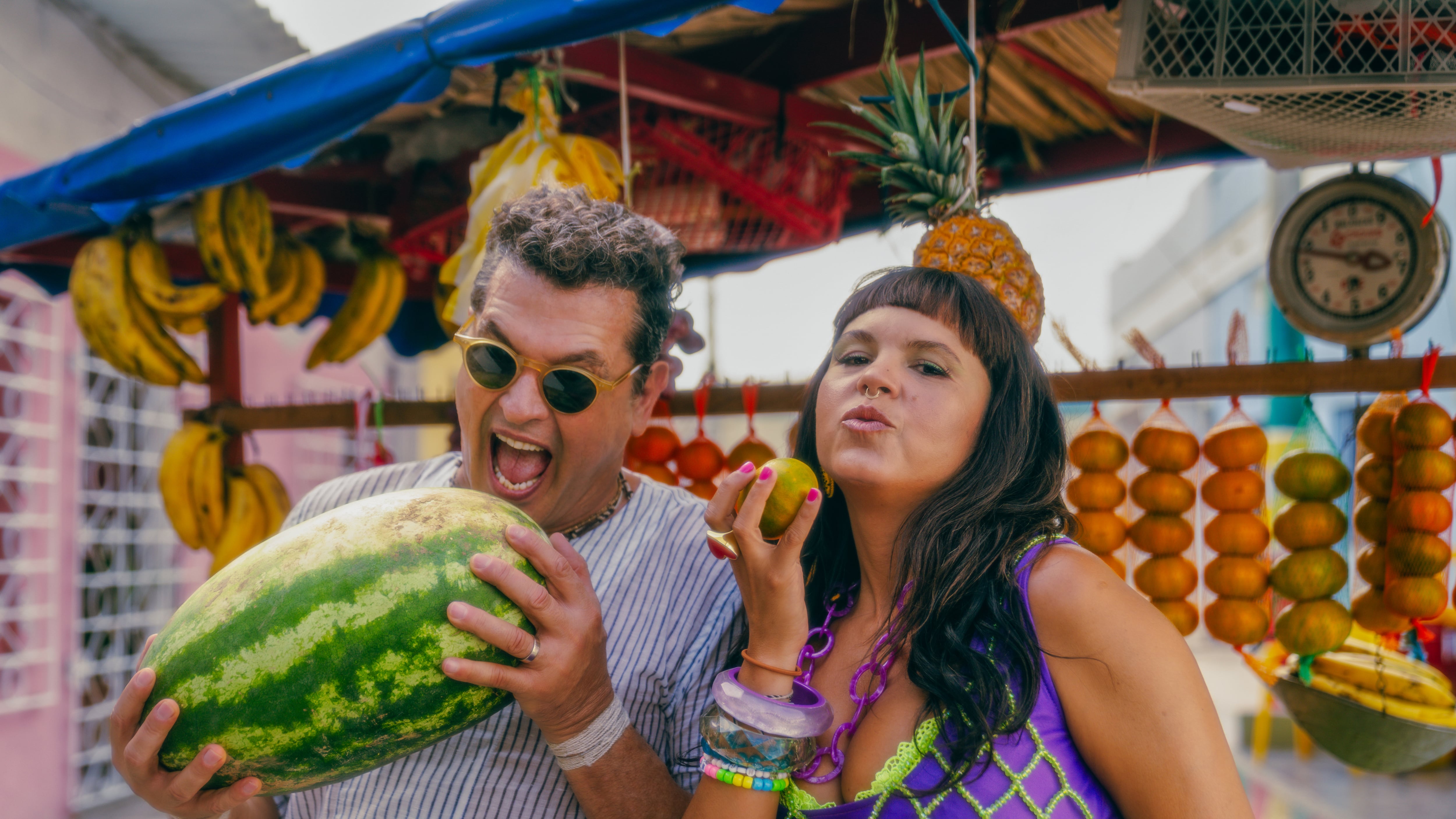 Bomba Estéreo y Carlos Vives