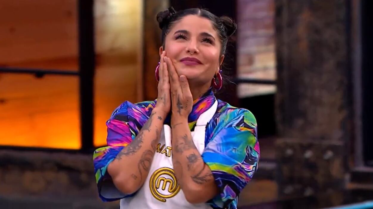 Martina 'La Peligrosa' volvió a sorprender con una de sus características presentaciones y dejó a los chefs con ganas de más.