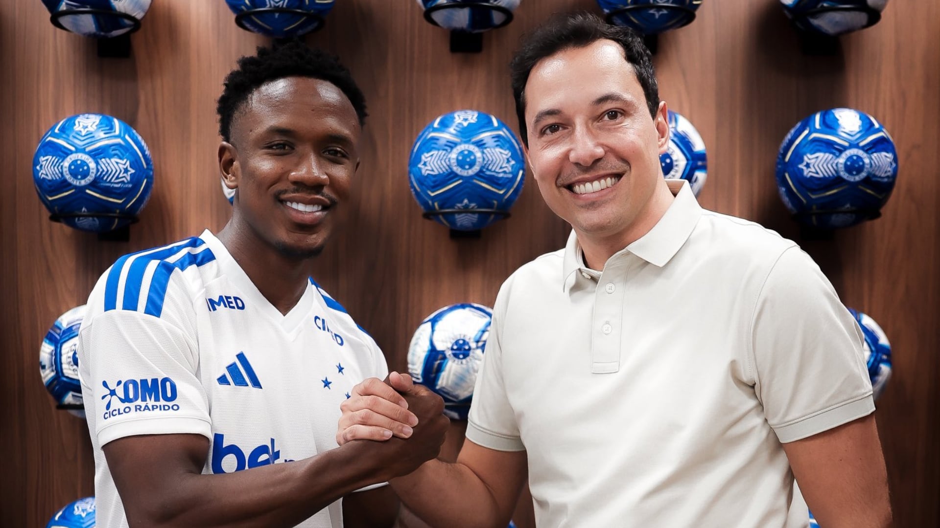 Luis Sinisterra - Foto: Redes de Cruzeiro el 30 de mayo del 2026