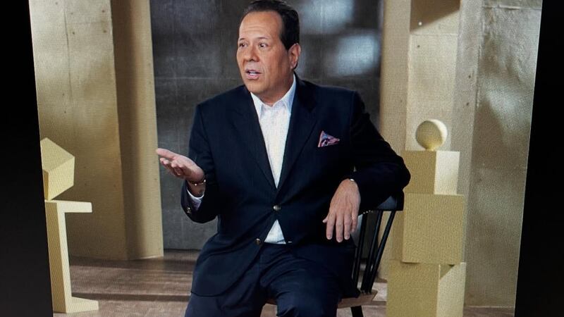 “Un tema de apoyo al deporte”, El Cantante del Gol explicó sus intenciones en la política