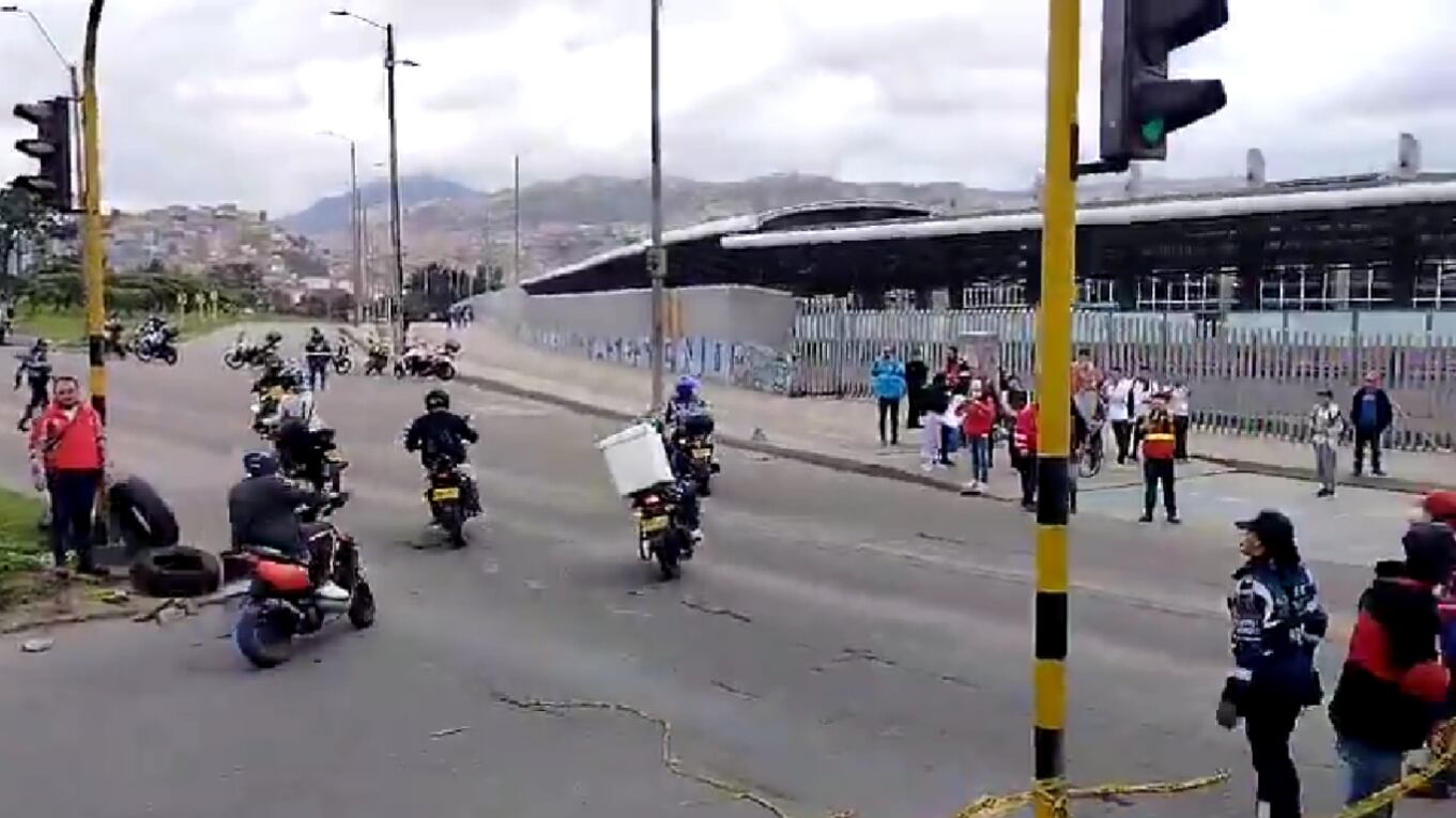 Portal Tunal, colapsado por protestas