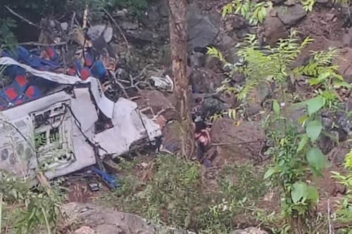 Hipótesis sobre el accidente de bus en el cual murieron 16 estudiantes en Antioquia: Tránsito detalló qué pudo haber pasado