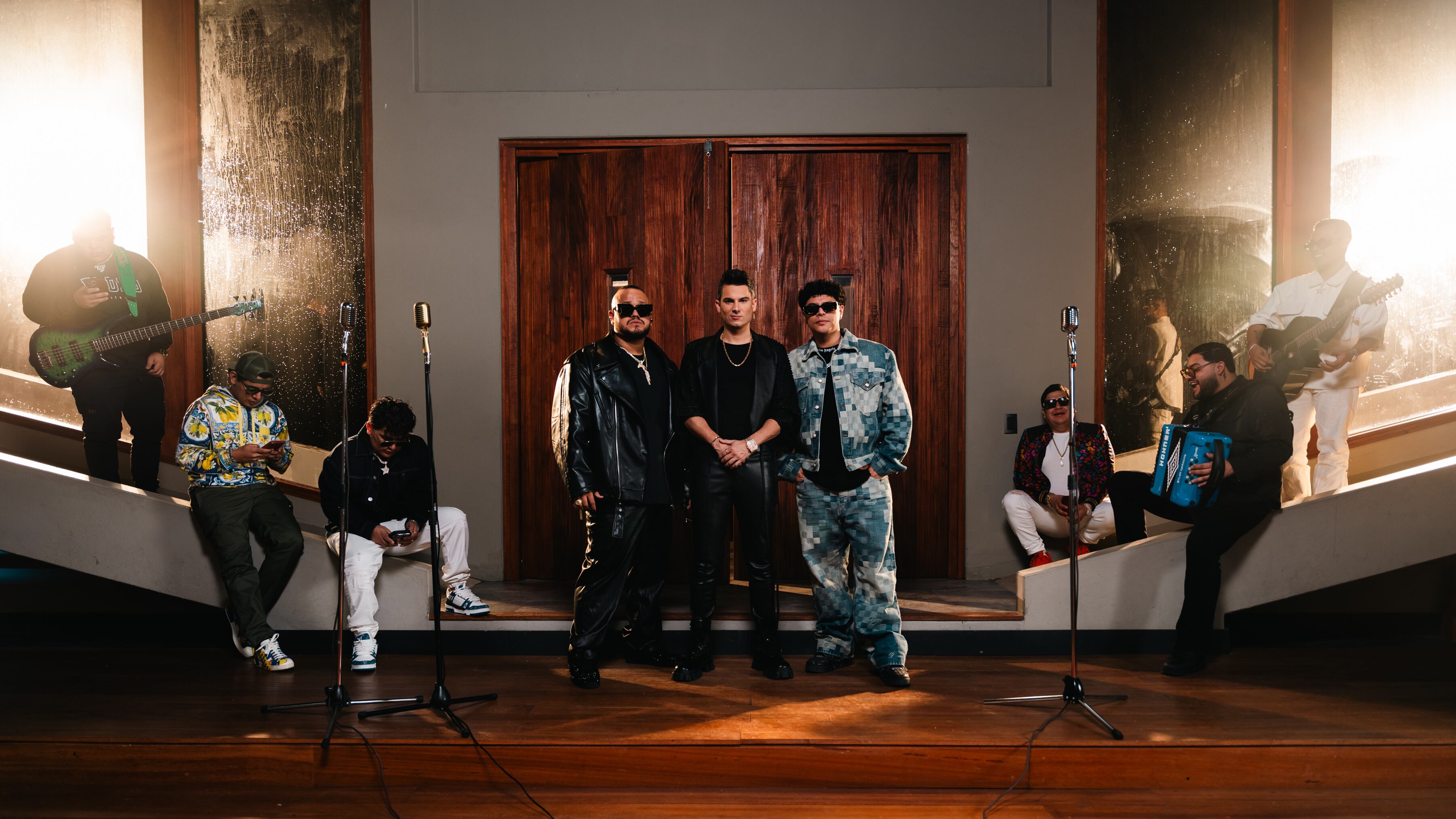 Pipe Bueno lanza nueva canción con Grupo Firme y Yera.