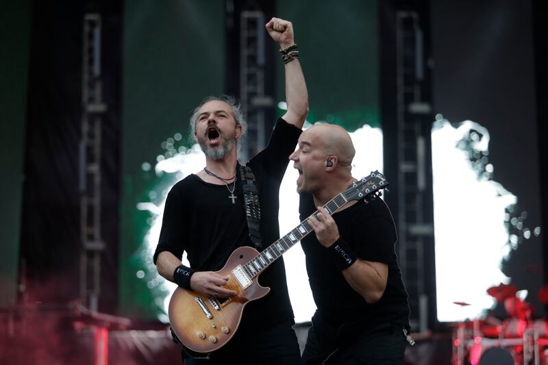 Epica, de Países Bajos, durante su presentación en Rock al Parque 2022.