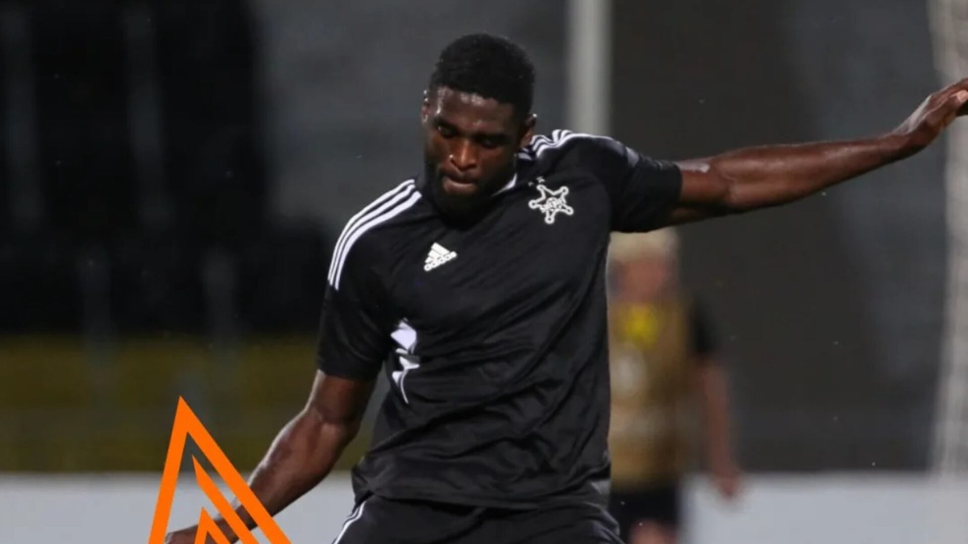 Gol de Cristian Tovar para Sheriff vs Roma