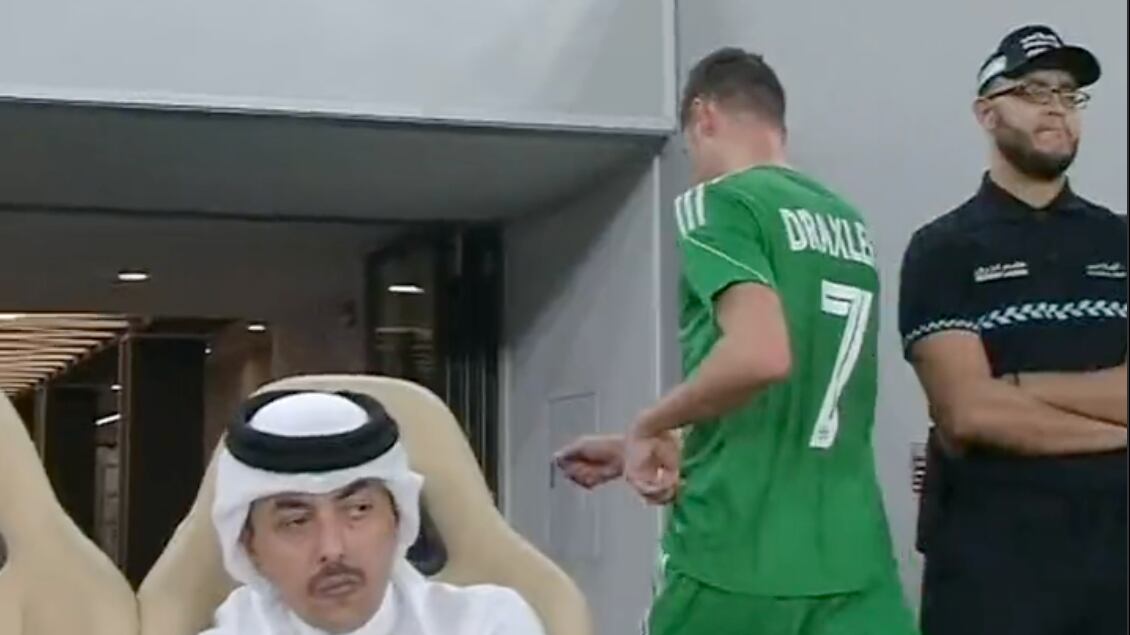 Julian Draxler se fue del partido