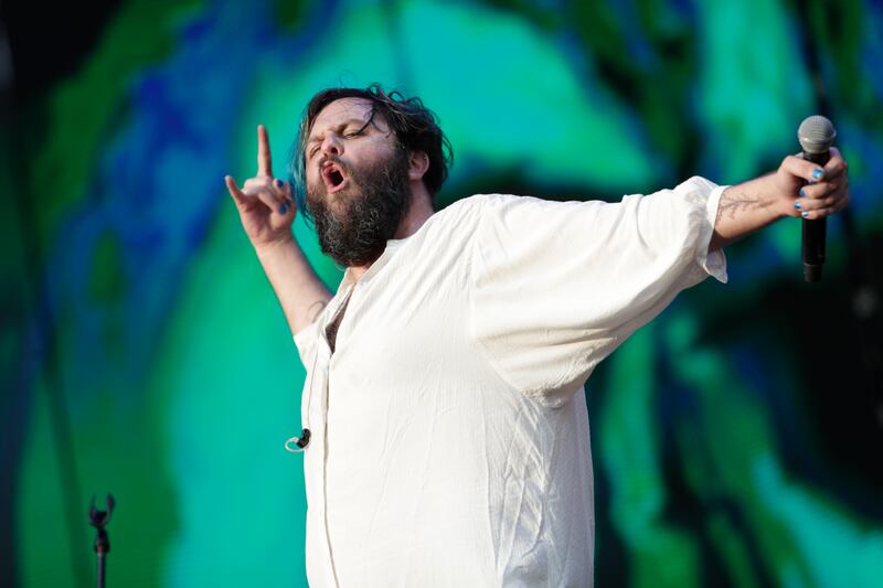 Cuatro Pesos de Propina, de Uruguay, durante su presentación en Rock al Parque 2022 en Bogotá.