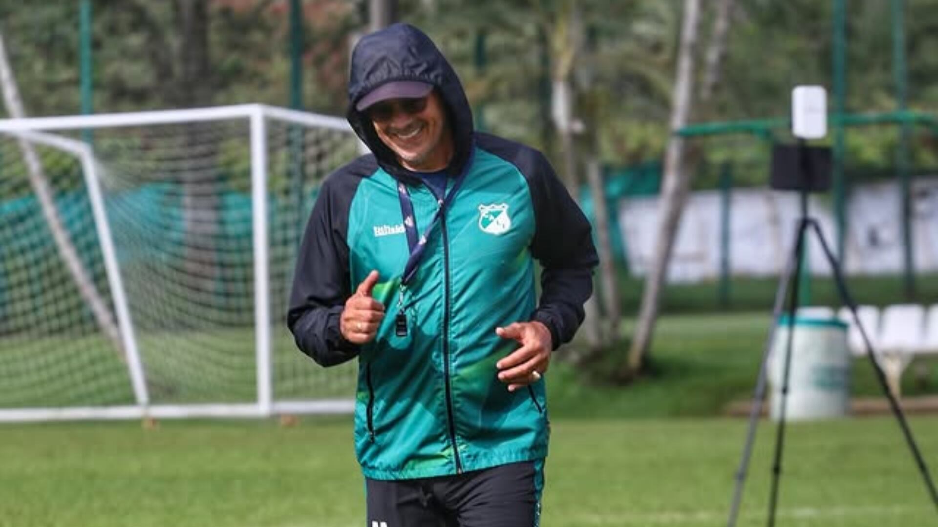 Alfredo Arias se despachó con Dimayor por lo que hizo con Cali: “Se respeta un poco la historia”