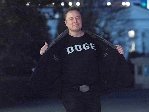 Elon Musk confirma el listado de celulares que tendrán Internet de Starlink gratis dentro de un mes