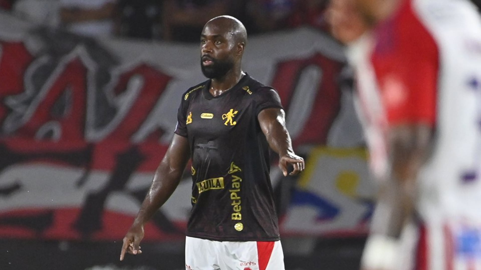 Éder Álvarez Balanta tomó drástica decisión que dejó sorprendidos a los hinchas del América de Cali
