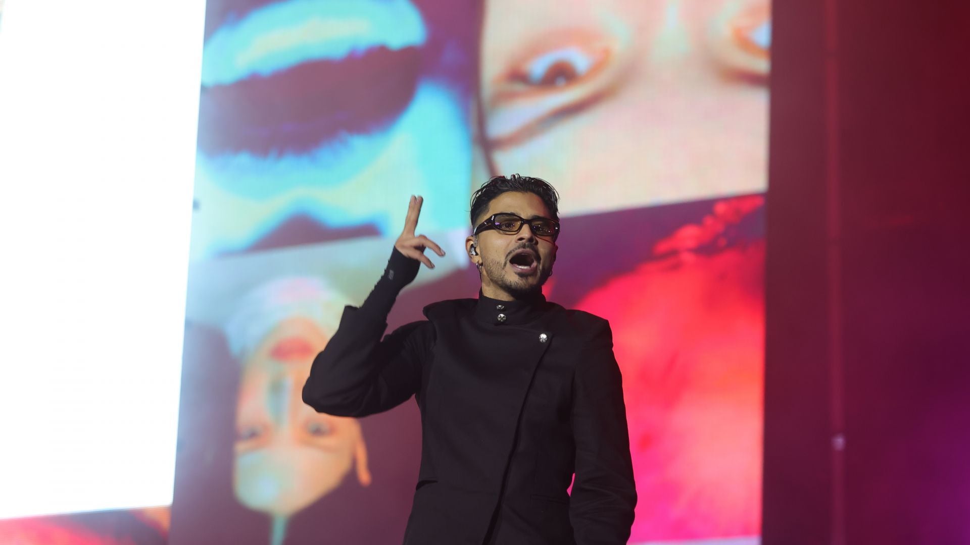 Álvaro Díaz durante su presentación en el Coca Cola FLow Fest 2025