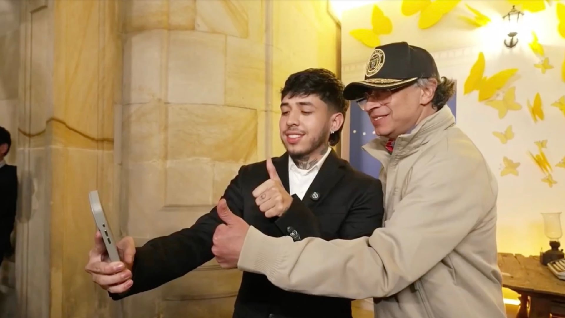 Wescol y Gustavo Petro en la Casa de Nariño