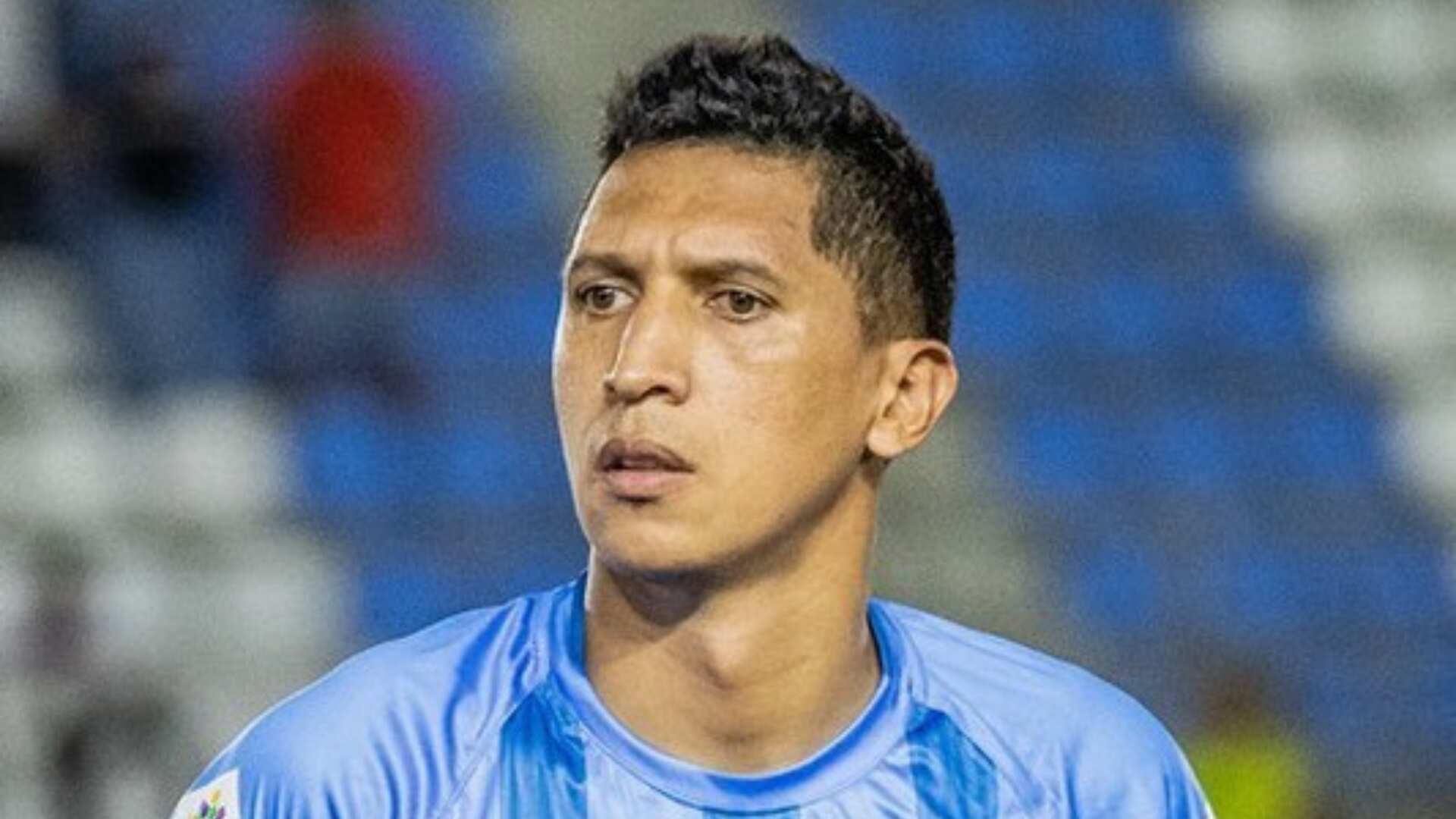 Tenso cruce del arquero del Unión Magdalena con un periodista