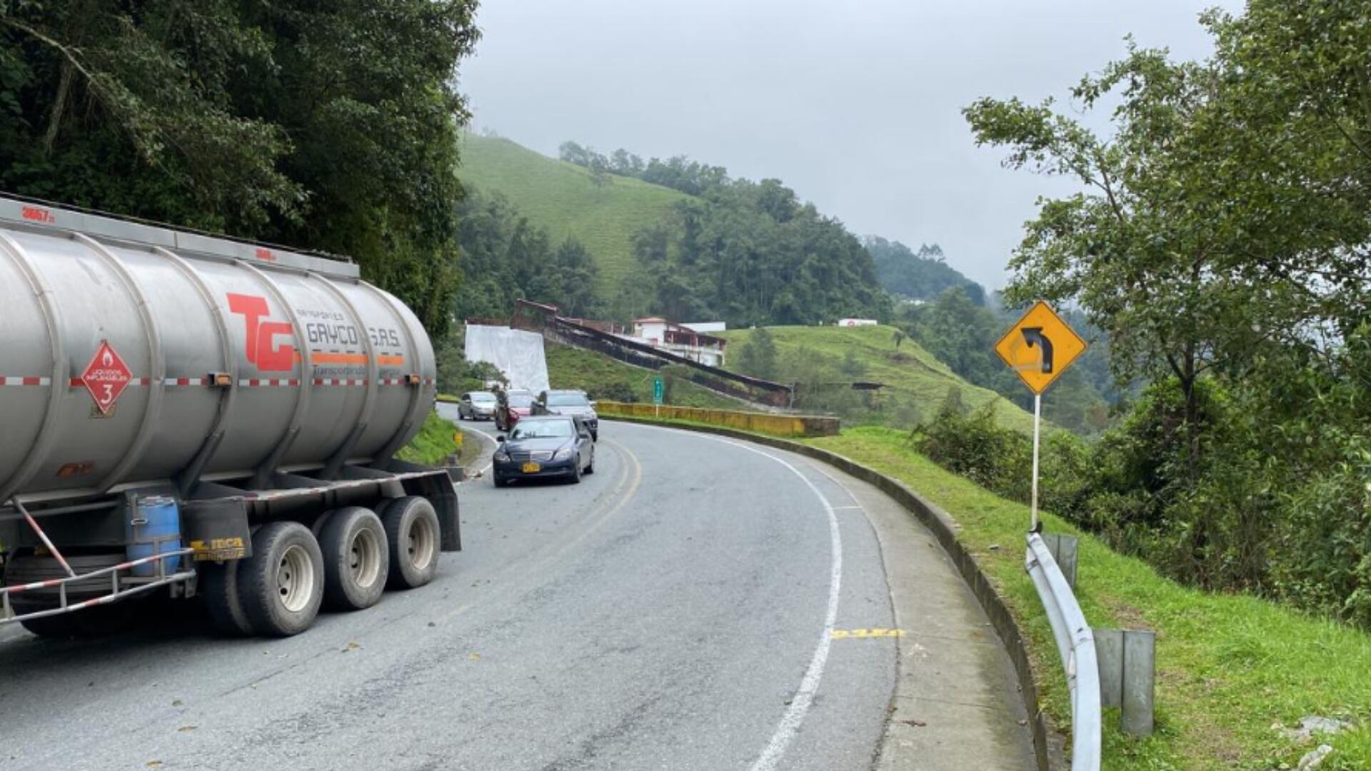 Vía Manizales-Bogotá se encuentra totalmente cerrada por derrumbes: conozca la ruta alterna