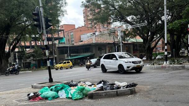 Basuras en Medellín por bloqueos en Barbosa
