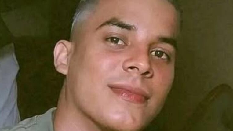 Foto del joven que fue asesinado por el exnovio de tu expareja.