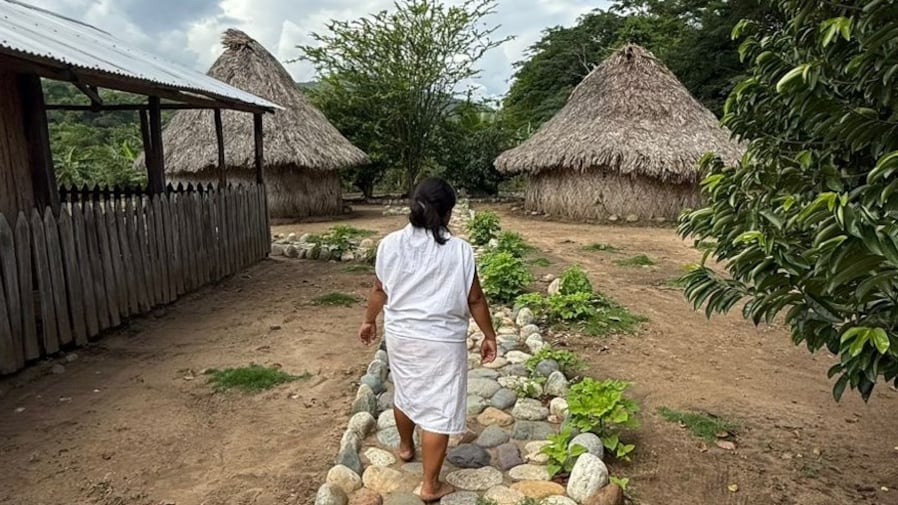 Foto “Donde la montaña habla”: promueve retiro espiritual en el corazón energético de la Sierra Nevada que visitará comunidad Wiwa.