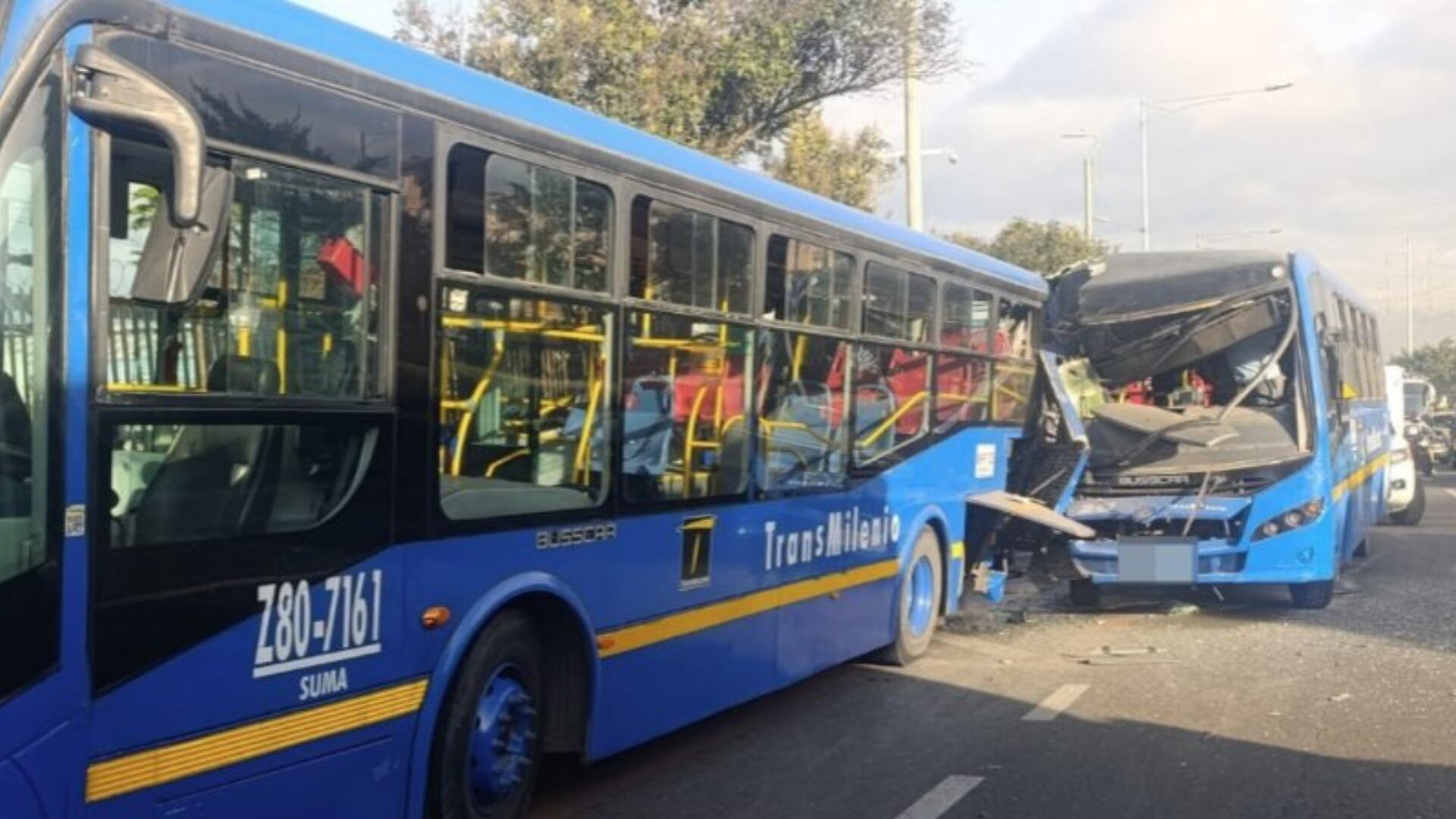 Accidente buses del SIT - Foto: Redes sociales de la cuenta Pasa en Bogotá tomada el 4 de noviembre del 2025