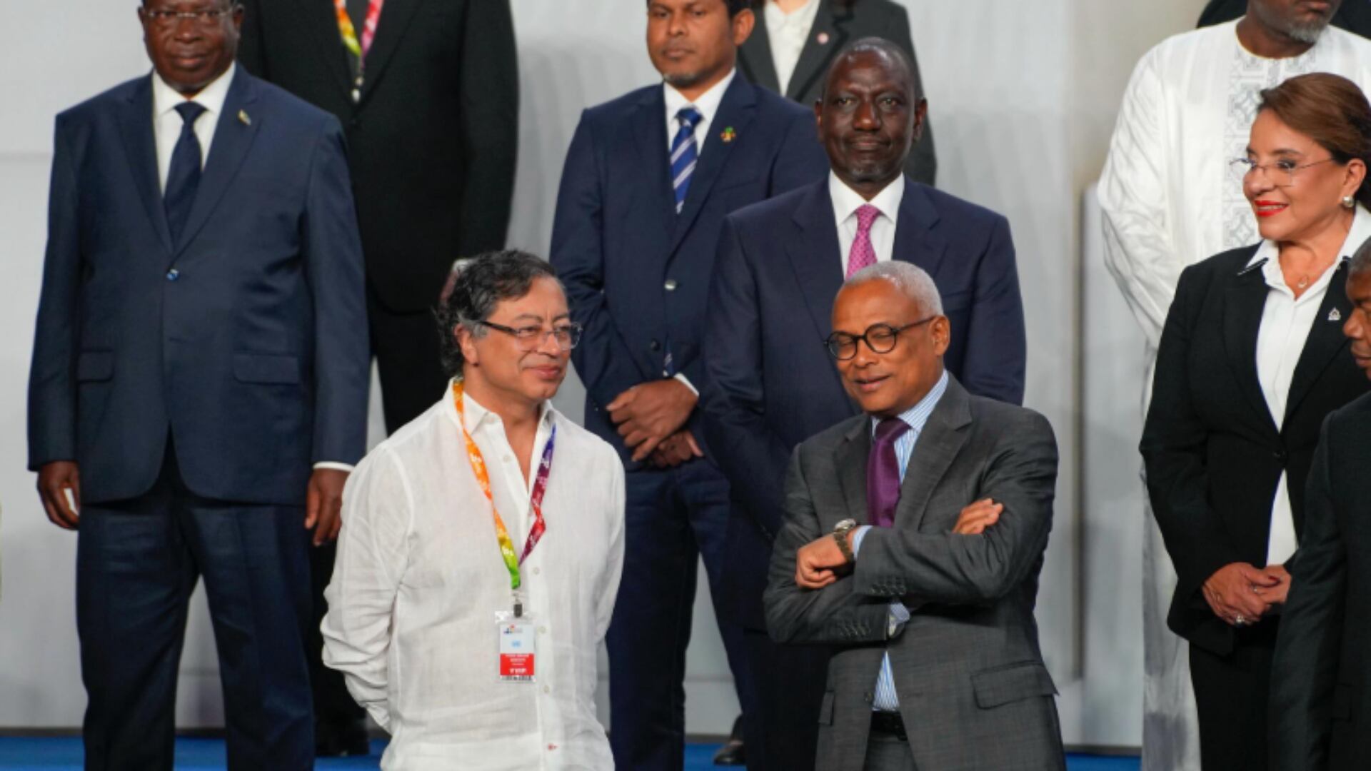 Gustavo Petro resaltó su vestimenta en su viaje a España.