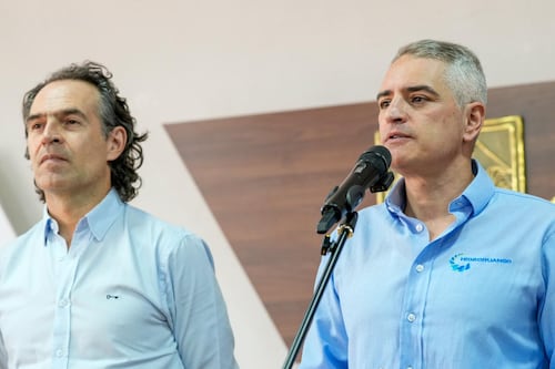 ¿Era show? Versiones contradictorias han generado una ola de reacciones tras la denuncia del alcalde y el gobernador de posible atentado en Hidroituango