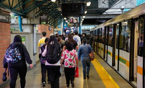 Daño en los rieles del Metro de Medellín.