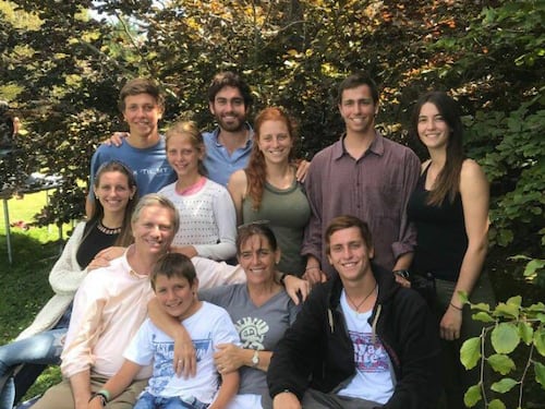 Elecciones en Chile: ¿Quiénes son y a qué se dedican los nueve hijos de José Antonio Kast y María Pía Adriasola?