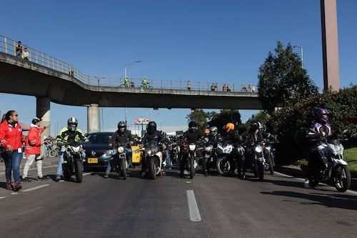 ¿Se vienen más motos con prohibición de parrillero hombre en Bogotá?