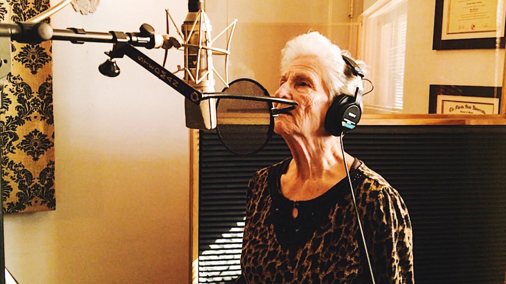 La cubana grabó su primer álbum en el 2021