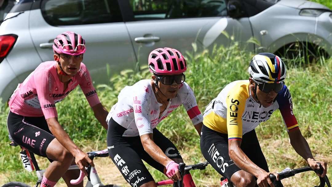 Egan Bernal se acerca al Top 5 del Giro de Italia y Éiner Rubio hace lo propio en el Top 10