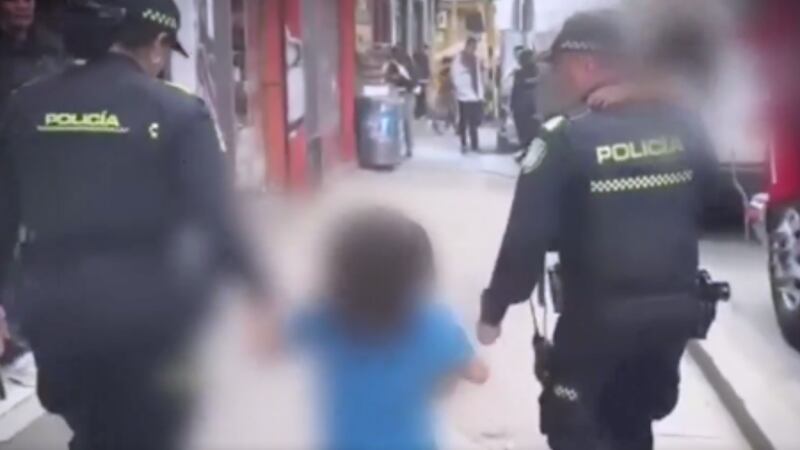 Drama en el centro de Bogotá: Rescatan a dos niñas Emberá que buscaban comida en soledad