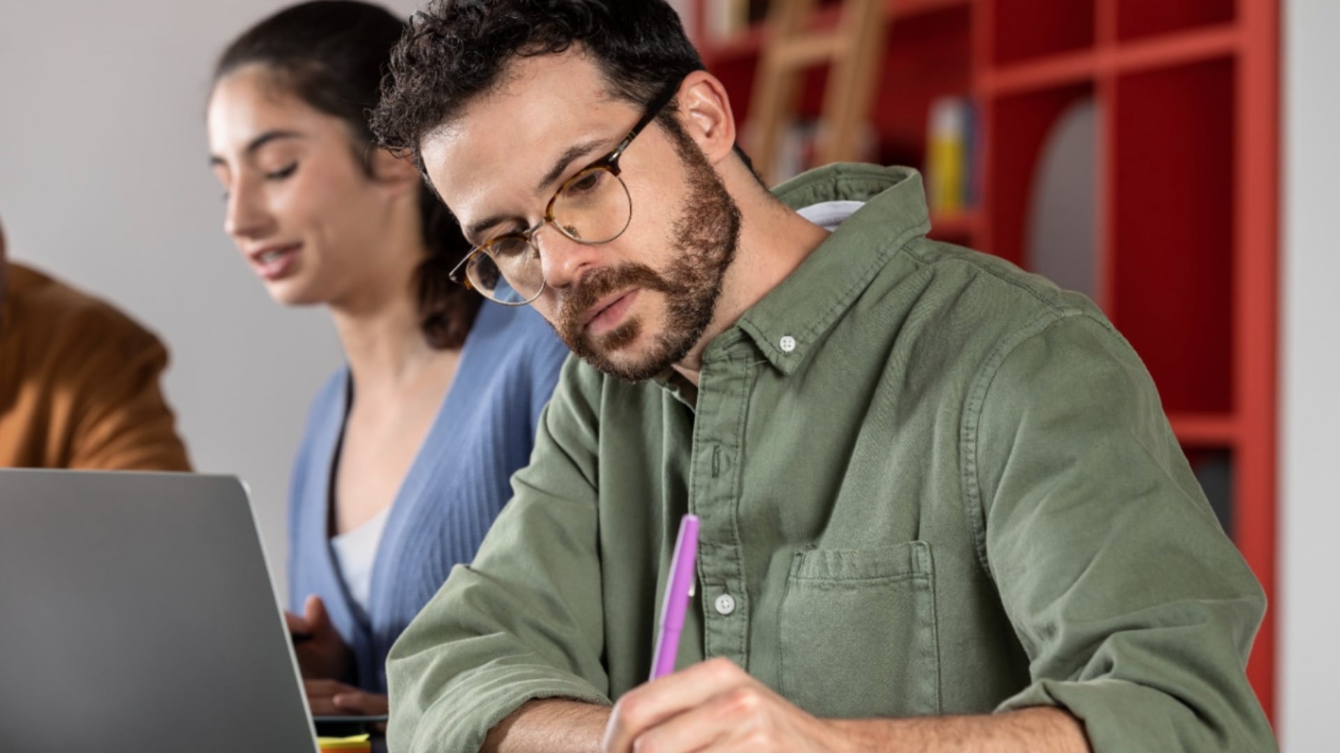 Lanzan convocatoria de becas para estudiar pregrado, maestrías, doctorados.