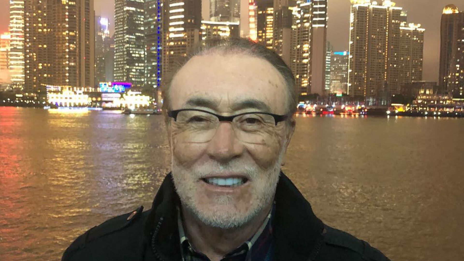 William Vinasco y las ofertas de trabajo que hay en sus empresas.