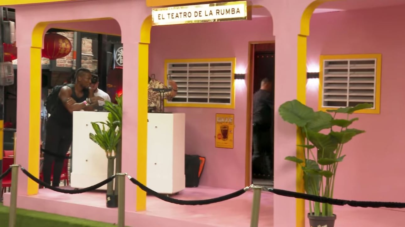 Fotos en la Casita Rosada de Bad Bunny